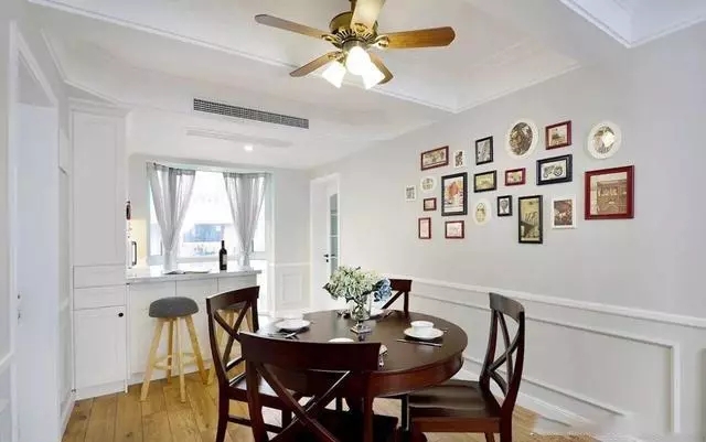 107㎡美式（shì）兩居，陽台做成吧台，各個空間設計都出乎意料