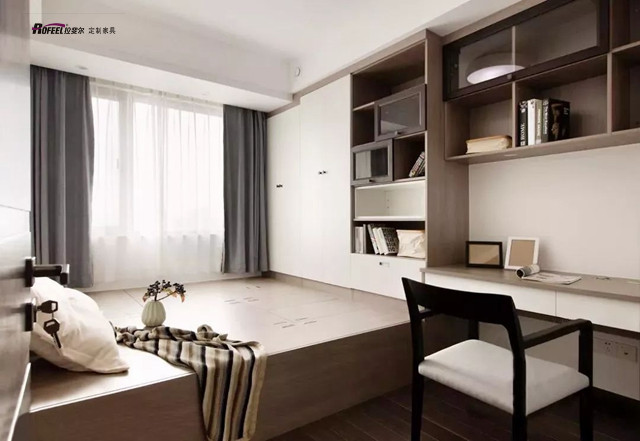 利用這些神奇的小物件，就能讓衣櫃空間收納再擴一擴