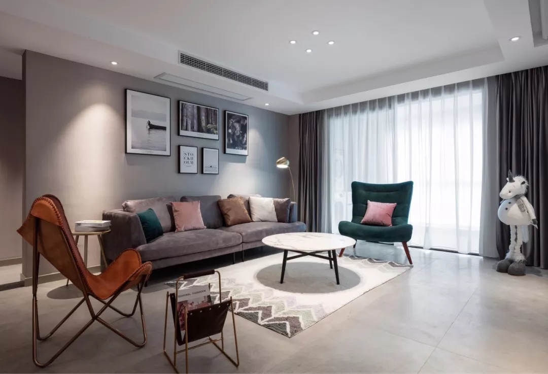 窗簾布不會（huì）選？選個百搭灰也不錯呀！