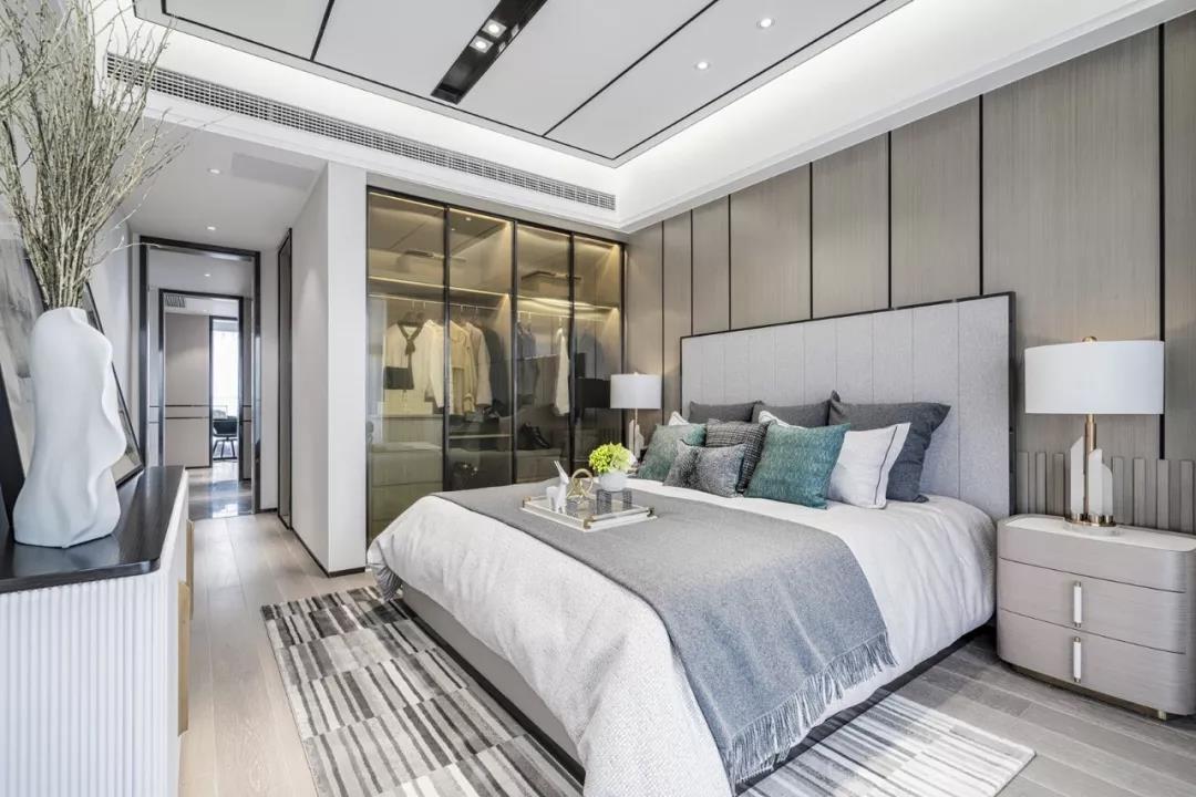 嵌入（rù）式衣櫥，定（dìng）製專屬（shǔ）你的優（yōu）雅生活