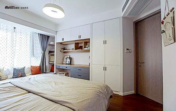 臥（wò）室麵積小？衣櫃這樣裝，堪（kān）稱擴容！