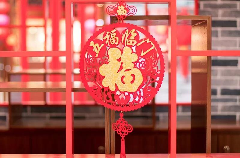 一進門看見什麽最（zuì）好？小心布置，才能富貴享不（bú）盡！